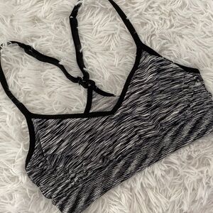 PINK Victoria’s Secret black & white sports bra
